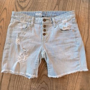 Boyfriend short